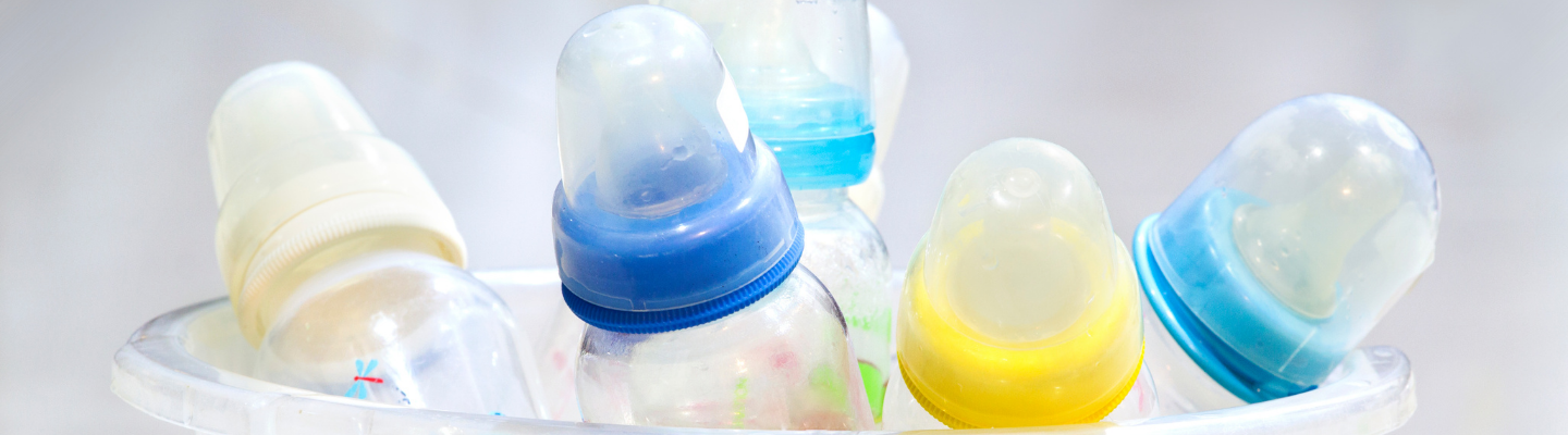 Glass vs. Plastic Baby Bottles